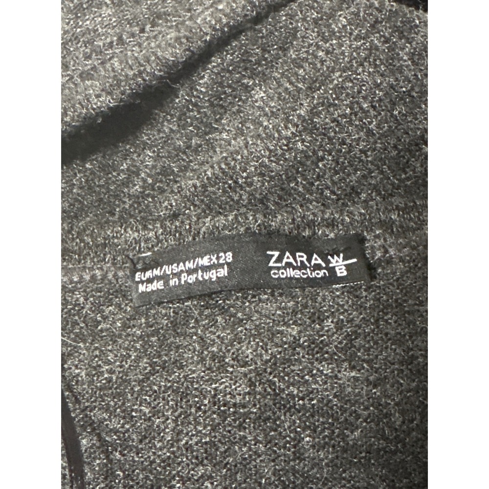 Zara Collection B Charcoal Grey Rhinestone Patch Cropped Knit Top Womens Medium - Picture 3 of 4